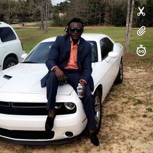 Meet your Posher, Dewane